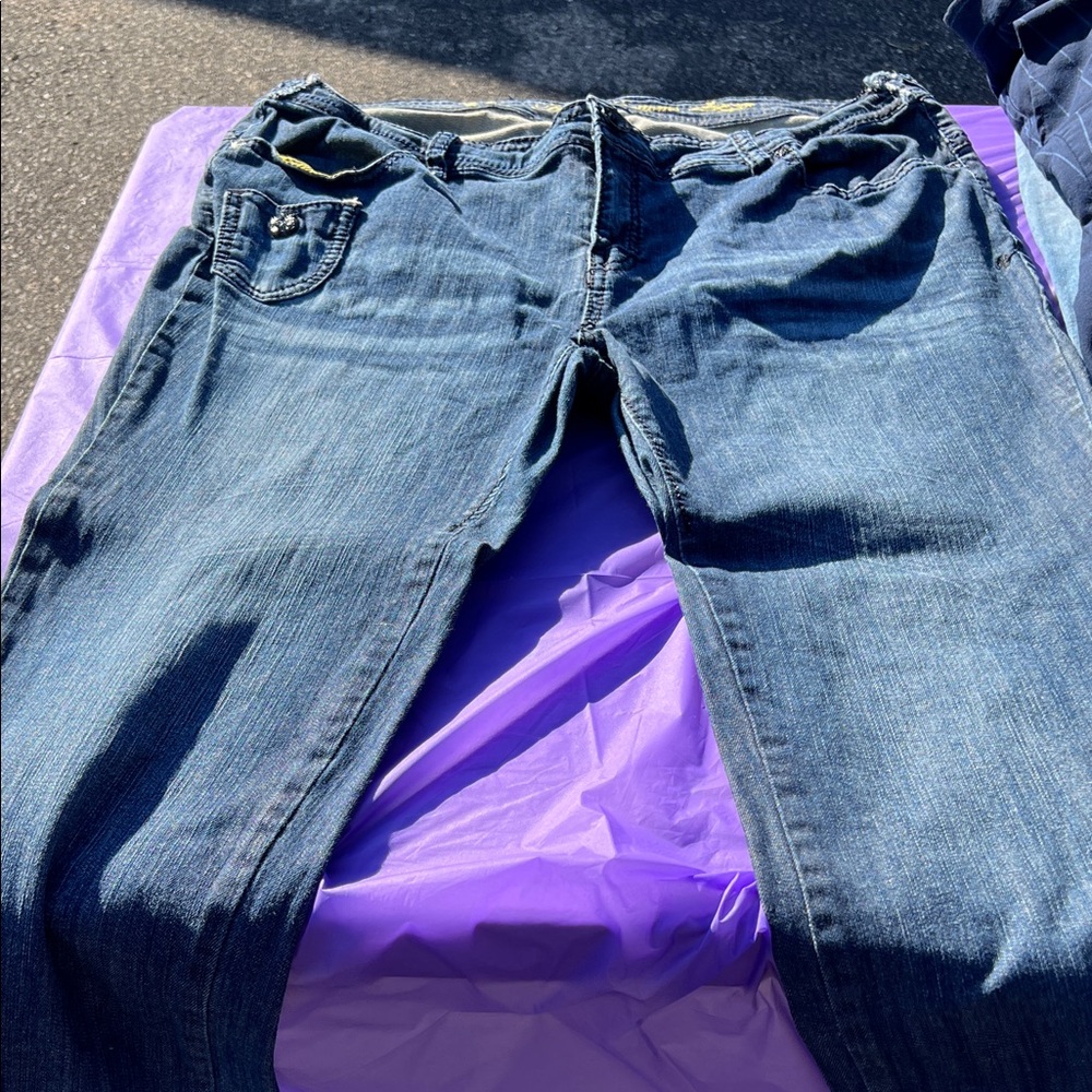 Apple Bottoms Classic Blue Jeans